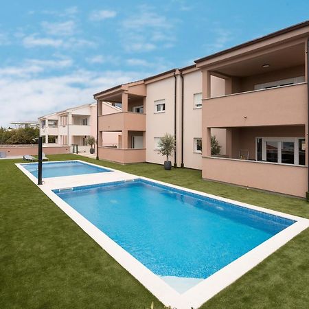 Apartmani Villa Ruby Linardići Eksteriør billede