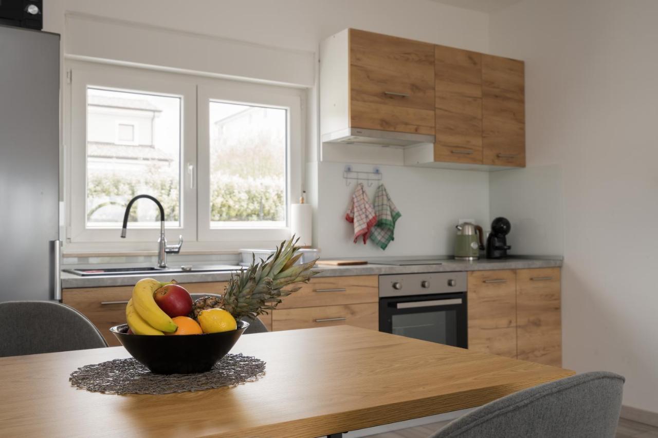 Apartmani Villa Ruby Linardići Eksteriør billede