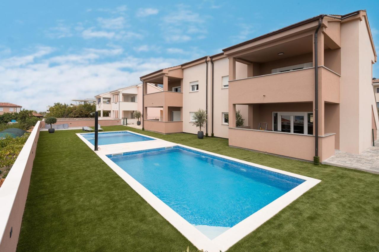 Apartmani Villa Ruby Linardići Eksteriør billede