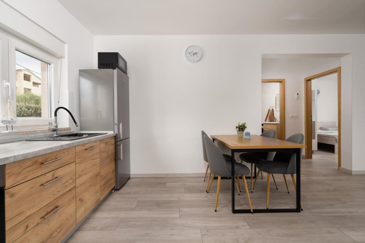 Apartmani Villa Ruby Linardići Eksteriør billede