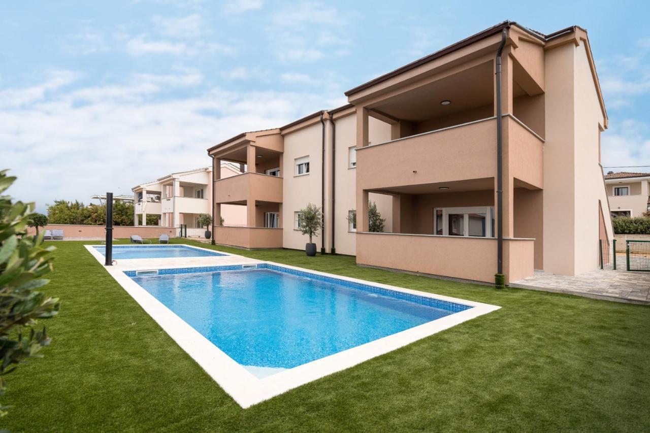 Apartmani Villa Ruby Linardići Eksteriør billede