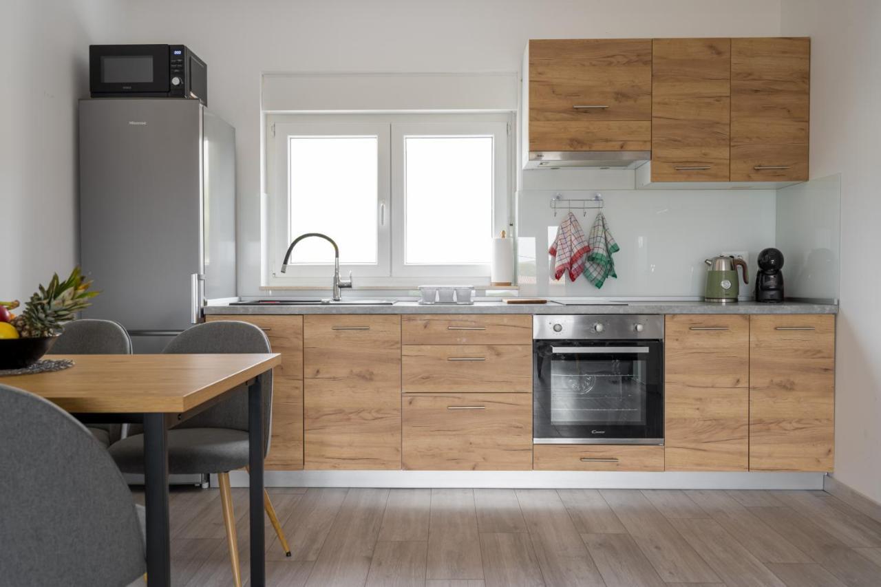 Apartmani Villa Ruby Linardići Eksteriør billede