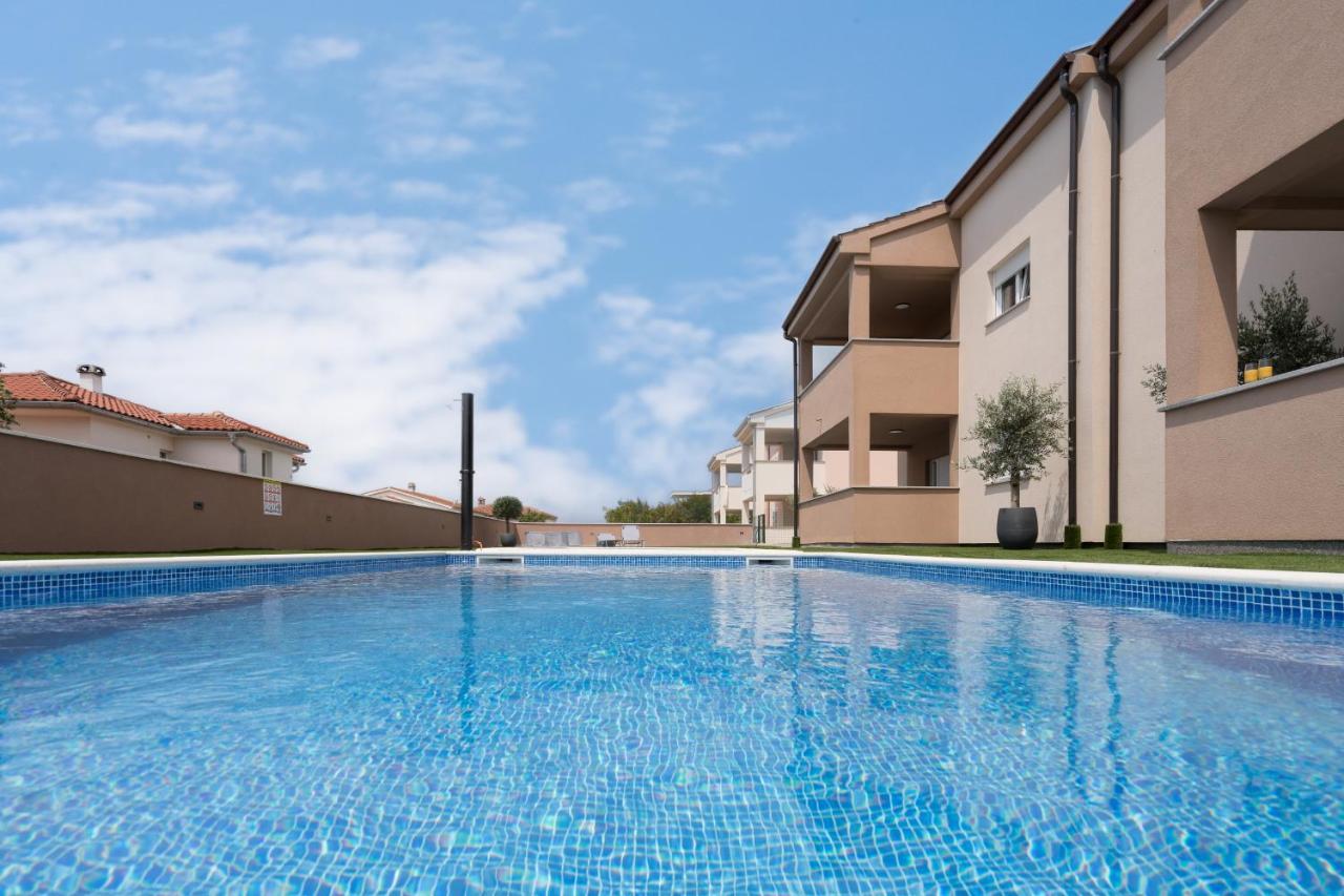 Apartmani Villa Ruby Linardići Eksteriør billede